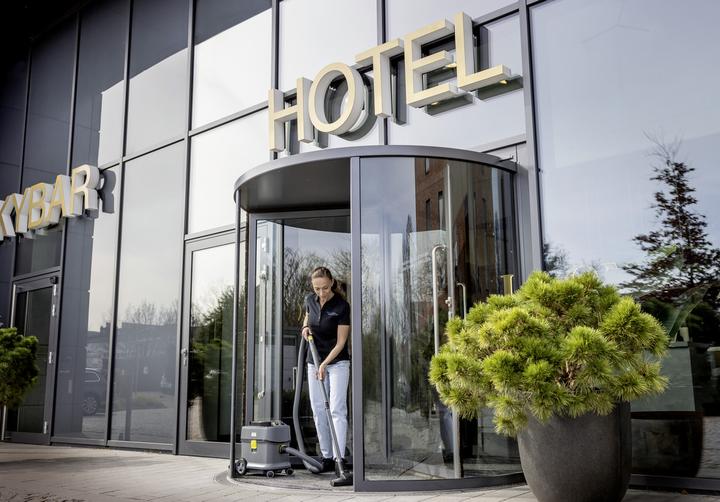 Produktbild Kärcher Professional T 15/1 Bp Adv HEPA 1.355-351.0 Akku-Sauger 500 W 15 l ohne (Trockensauger)