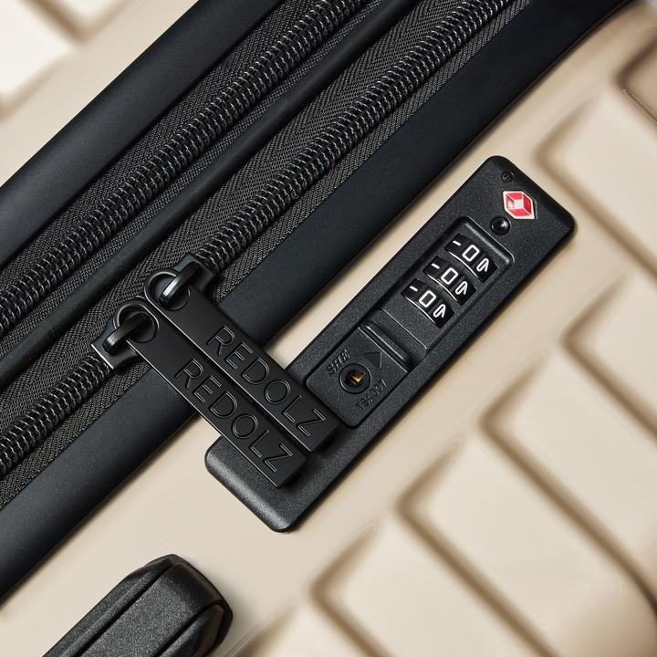 Actual product image Redolz Essentials 18 4-wheel suitcase set 3-piece with stretch fold (226 l)