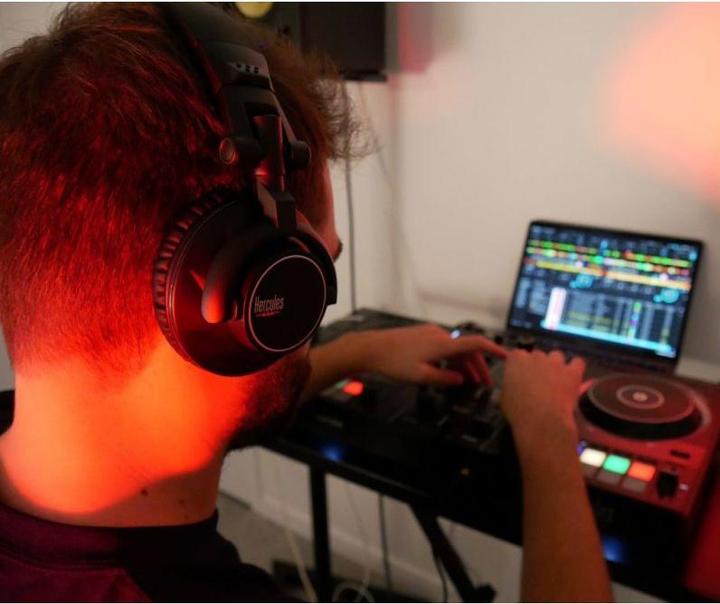 Produktbild Hercules HDP DJ60 (Keine Geräuschunterdrückung, Kabelgebunden)