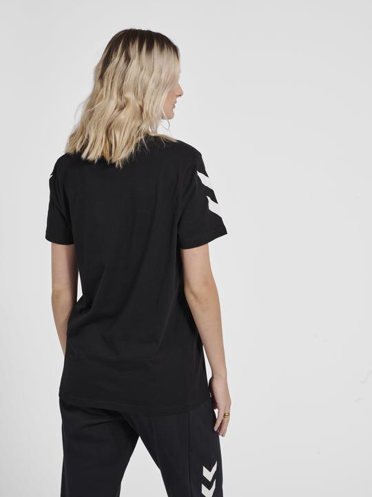 Actual product image hummel Legacy Chevron T-Shirt (XS)