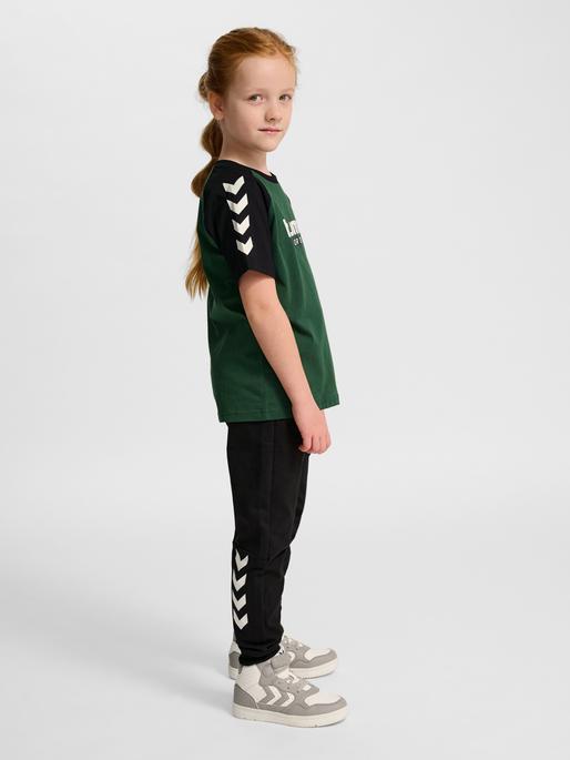 Produktbild hummel hmlJR LOGO T-SHIRT S/S (26, 28)