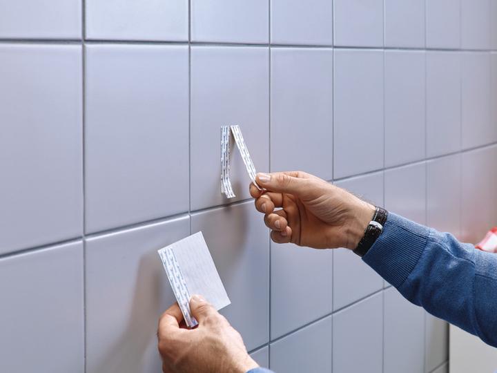 Immagine prodotto tesa Piastrelle con chiodi adesivi regolabili in altezza