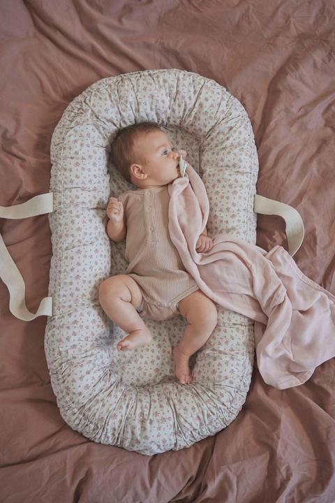 Produktbild Elodie Tragbares Babynest Autumn Rose
