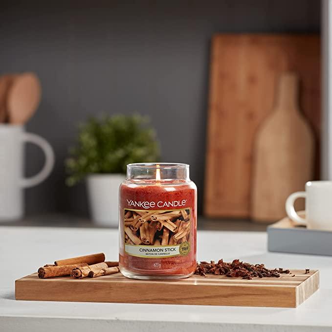Actual product image Yankee Candle Cinnamon Stick (623 g)