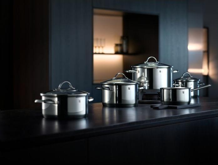 Image du produit WMF PROVENCE PLUS 20cm avec couvercle (20 cm, Cocotte + faitout, Acier inoxydable)