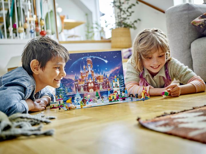 Actual product image LEGO Advent calendar 2024