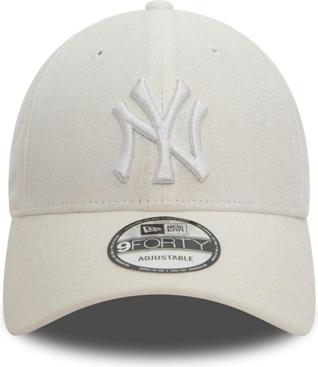 Actual product image New Era 9Forty Strapback Cap - Canvas New York Yankees White