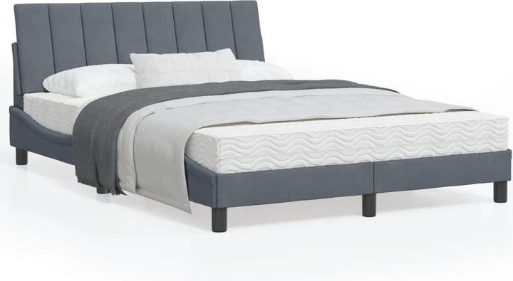 Gris foncé