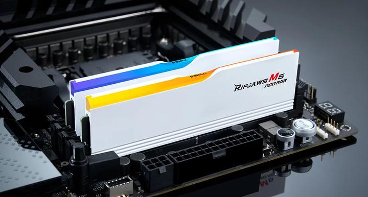 Image du produit G.Skill DIMM 64 GB DDR5-6000 (2x 32 GB) Dual-Kit (F5-6000J3238G32GX2-RM5NRW, Ripjaws M5 Neo, INTEL XMP, AMD (2 x 32GB, 6000 MHz, RAM DDR5, DIMM)