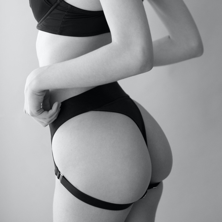 Actual product image Strap-on-me Heroine S