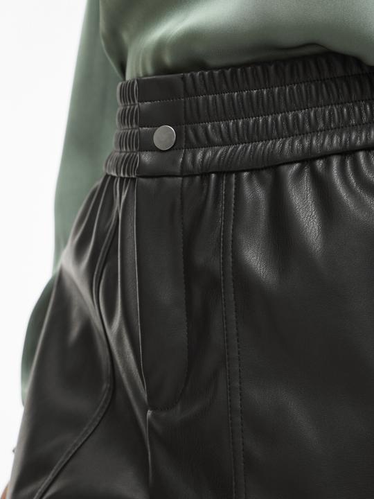 Produktbild Vila VIMIRIAM Beschichtete Shorts (36)