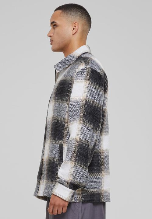 Actual product image Urban Classics Zipped Shirt Jacket - 126963 (XXL)