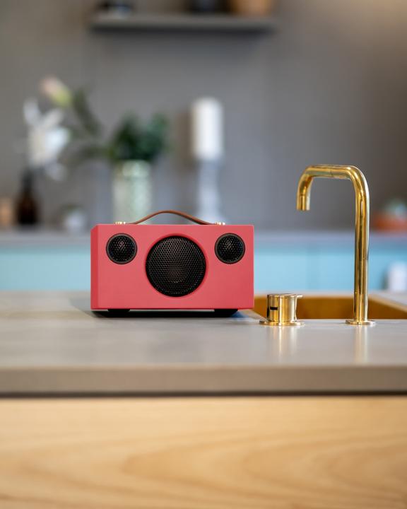 Produktbild Audio Pro T3+ Stereo portable speaker Coral (30 h, Netzbetrieb)