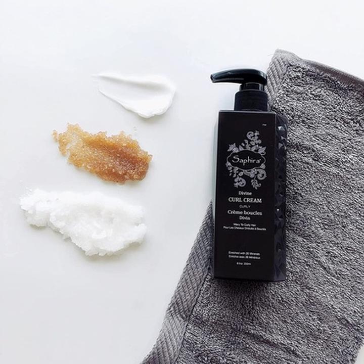 Actual product image Saphira Moisturizing Curl Cream (Hair cream, 250 ml)