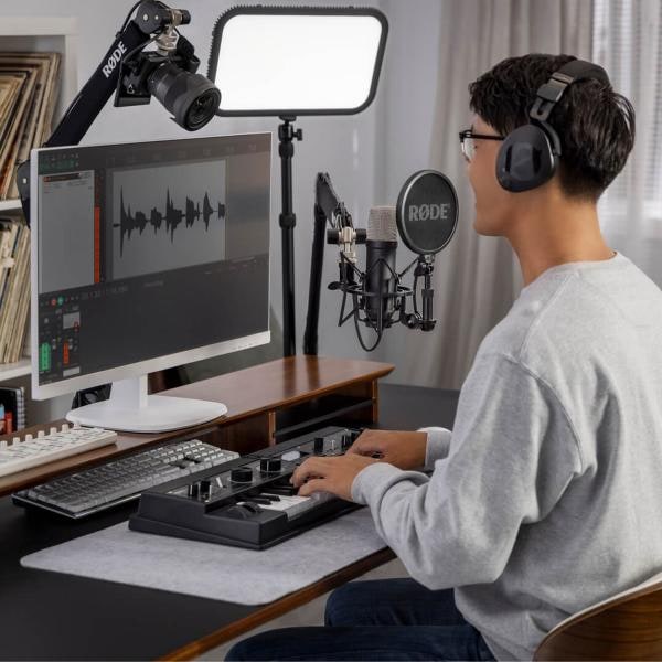 Produktbild RØDE NT1 Signature Black Mikrofon mit Popschutz