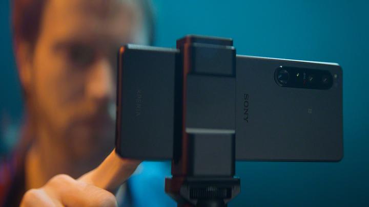 Produktbild Sony Xperia 1 IV (256 GB, Violett, 6.50", Dual SIM, 12 Mpx, 5G)