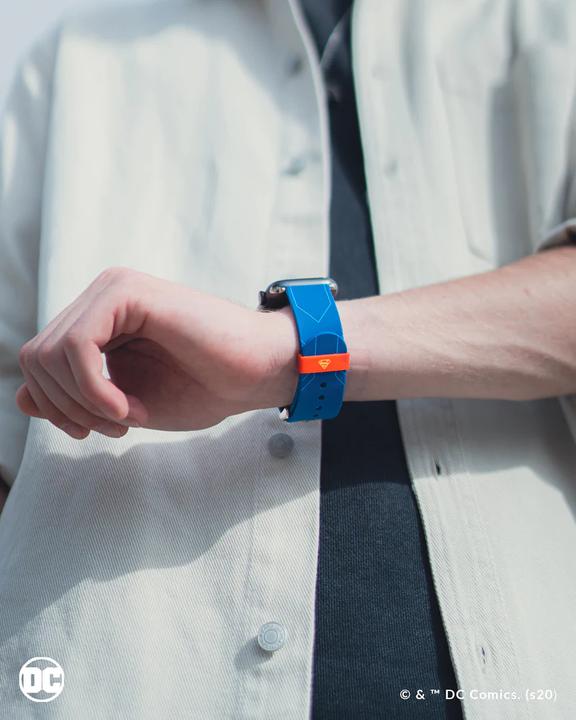 Image du produit Moby Fox Bracelet DC Smartwatch Logo Superman (22 mm, Acier inoxydable, Silicone)