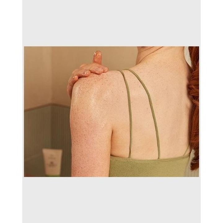 Actual product image The Body Shop Aloe Vera Multi-Use Soothing Gel 200ml (Body gel, 200 ml)