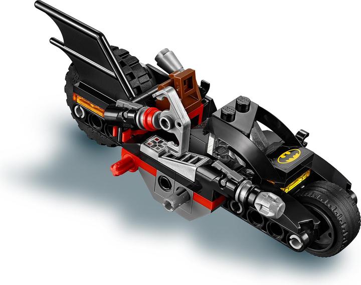 Immagine prodotto LEGO Batcycle duello con Mr. Freeze (76118, LEGO DC)