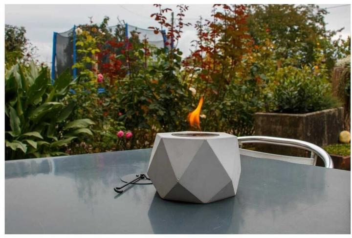 Actual product image Colibri Graphic table fire, grey (16.5 x 16.5 x 10 cm)