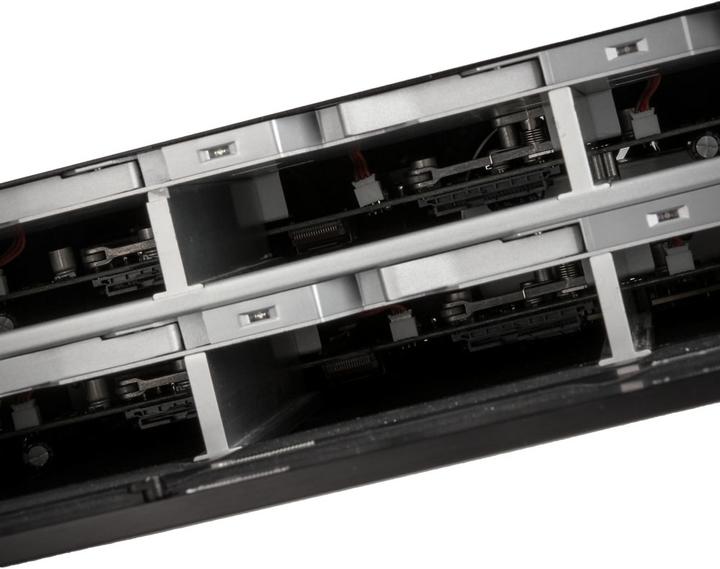 Actual product image Silverstone SST-RS831S, 2U Rackmount Storage - mini-SAS SFF-8088 x2