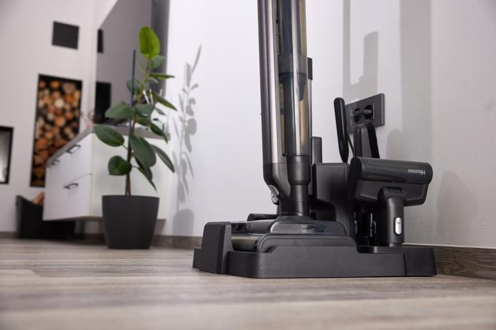 Actual product image Hisense HFC743169BKA (Vacuuming + mopping)