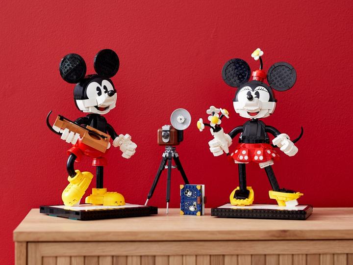 Image du produit LEGO Mickey Mouse et Minnie Mouse (43179, LEGO Disney, LEGO difficiles à trouver)