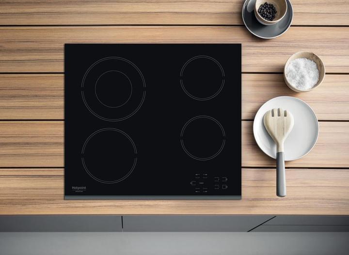 Actual product image Hotpoint HR 632 B Black Built-in Ceramic 4 zone(s) (58 cm, Electric hob)