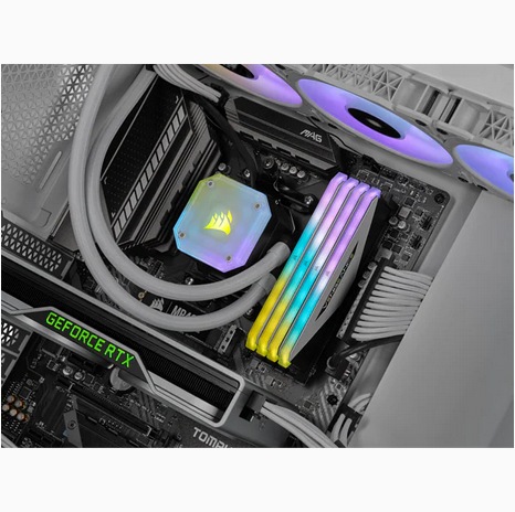 Image du produit Corsair Vengeance RGB RT (4 x 8GB, 3600 MHz, RAM DDR4, DIMM)