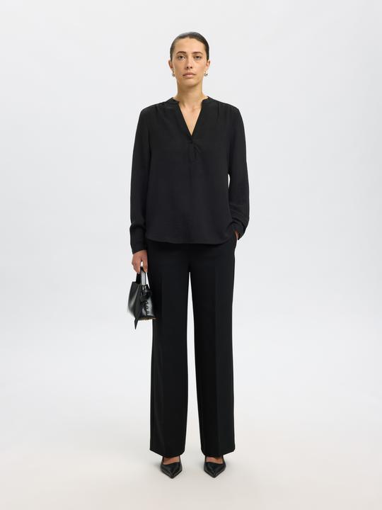 Produktbild Selected Femme V-Ausschnitt Straight Fit Oberteil (38)