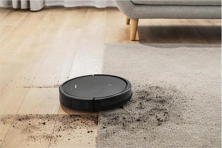 Actual product image Sencor SRV 3160TQ black / Robot hoover / Vacuum cleaning / 28W / 59dB / 2600 mAh (Wiping cloth)