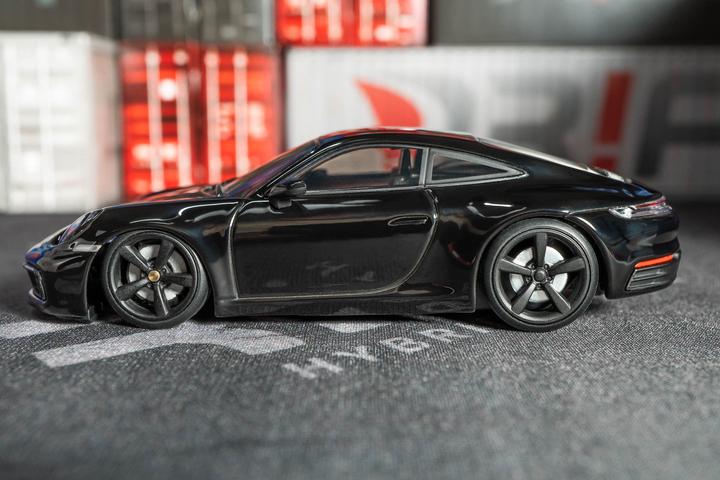 Immagine prodotto Sturmkind DRIFT Racer Serie Classica Porsche 911 Carrera (992)