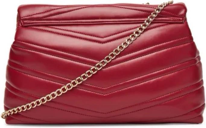 Produktbild Valentino Privilege Klappentasche in edlem Rot mit eleganten Golddetails