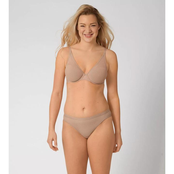 Actual product image Triumph Infinite Sensation Tai (42, Single pack)