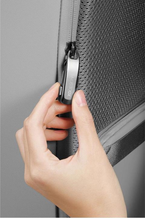 Immagine prodotto XD Design ZAINO ANTIFURTO BOBBY EDGE GRIGIO P/N: P706.2502 (17 l)