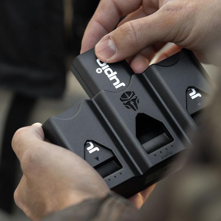 Actual product image Jupio PR1ME Tri Charge EN-EL15 (Camera battery charger)