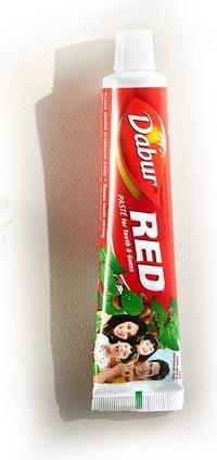 Produktbild Dabur Red Herbal Toothpaste 100g Infused with Ayurvedic Herbs for Healthy Teeth and Gums