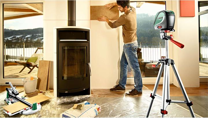 Actual product image Bosch Home & Garden UniversalLevel2 UNI + Tripod