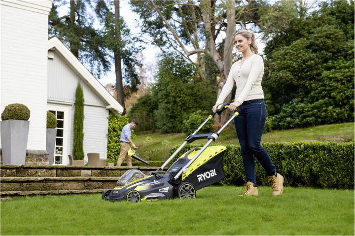 Actual product image Ryobi RLM36X41H40 36V Battery Lawn Mower (Rechargeable battery operated)