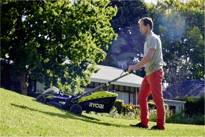 Actual product image Ryobi RLM36X41H40 36V Battery Lawn Mower (Rechargeable battery operated)