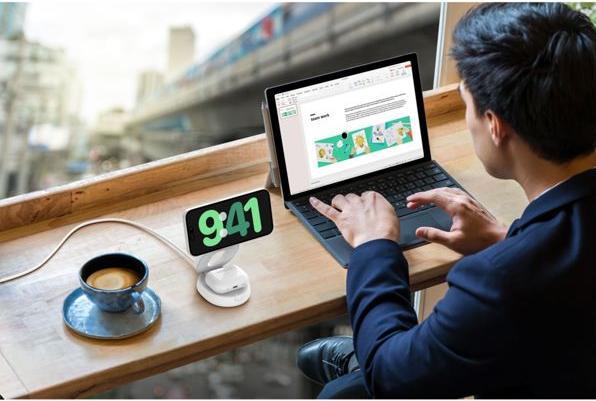 Immagine prodotto Belkin Boost Charge verstellbare mag.2-in-1 Ld.Qi2 ws. WIZ035kqWH (65 W)