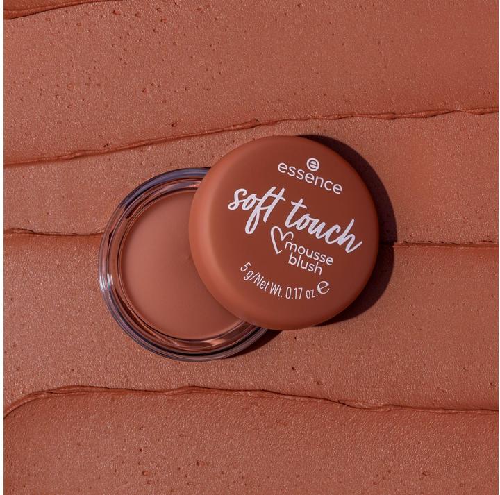 Immagine prodotto essence Soft Touch Mousse Blush No. 20 Red Instant Result (#9D4E38)