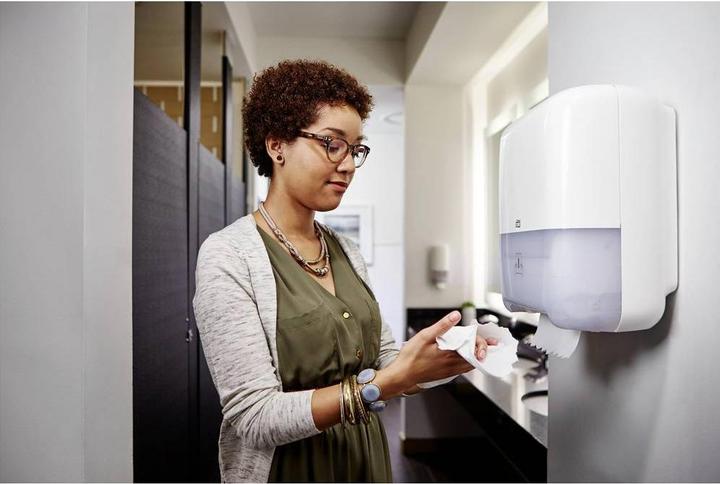 Actual product image Tork Matic paper towels (6 x)