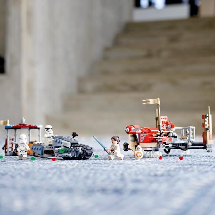 Produktbild LEGO Millennium Falcon (75257, LEGO Star Wars)