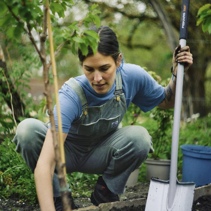 Produktbild Fiskars Xact Telescopic Pointed Spade