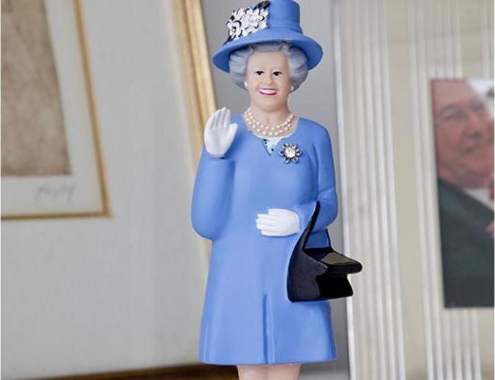 Actual product image Kikkerland Waving Queen