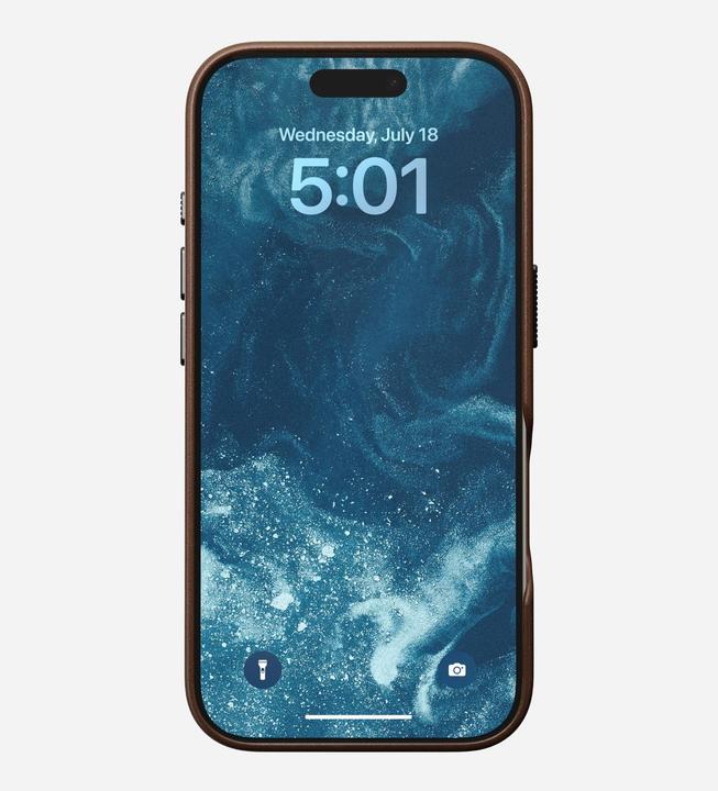 Actual product image Nomad Traditional Leather Case (Apple iPhone 16 Pro)