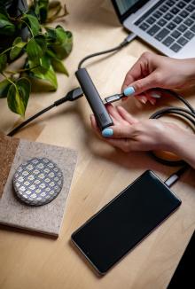 Produktbild Newell 6 in 1 Nabe – Graphit (USB-C, 6 Ports)