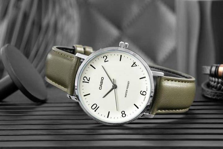 Image du produit Casio Herrenuhr MTP-VT03L-7BDF + Box (Montre analogique, 39 mm)