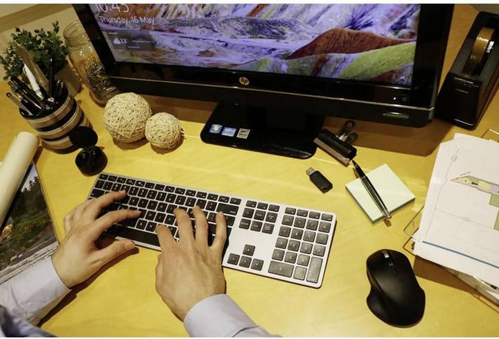 Productafbeelding Matias M20DCBB Ergonomische Maus Kabellos Optisch Schwarz 4 Tasten 1000 dpi (Draadloze)